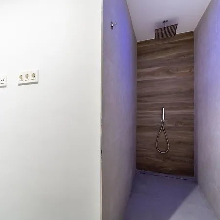 With Private Pool And Whirlpool Rojales